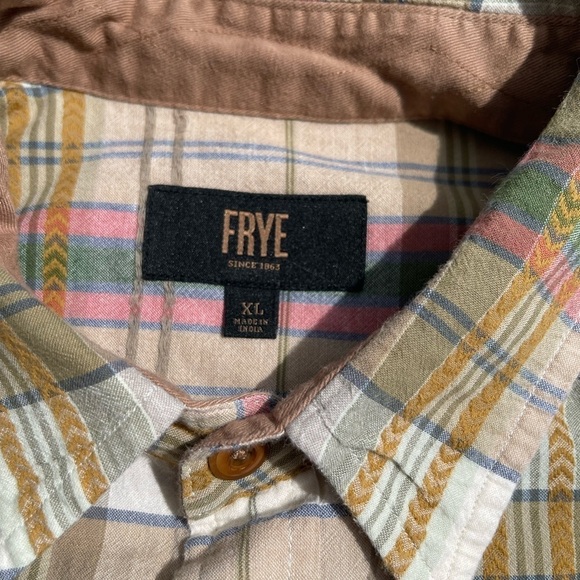Frye Women’s Plaid Western Button Down Top Size XL - Picture 5 of 5